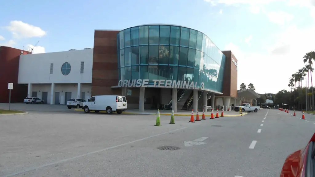 tampa cruise port