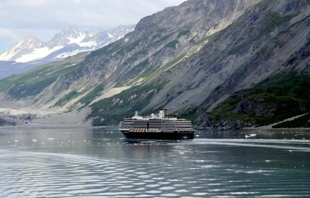 alaska cruise ship