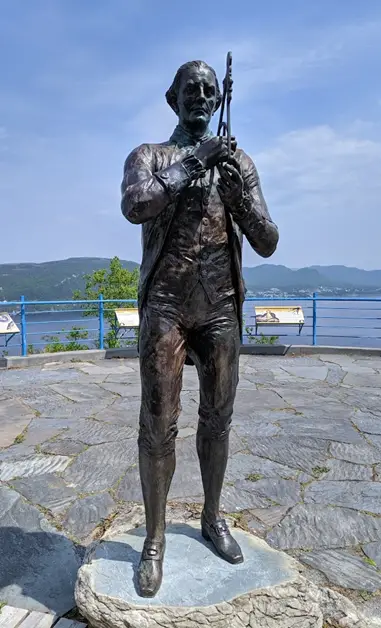 Statue of Captain Cook