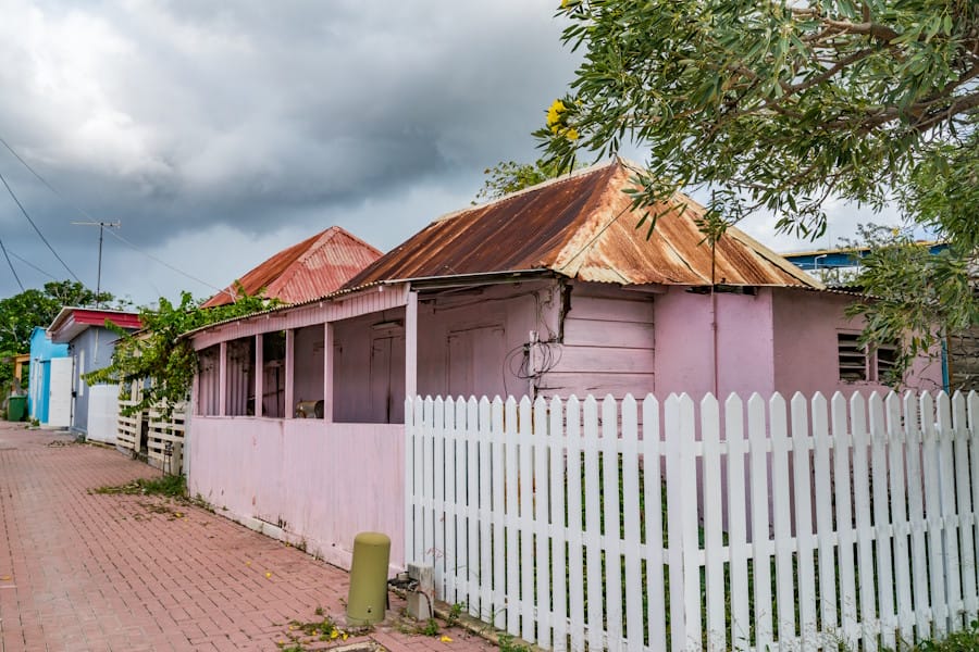 street and houses in Curacao